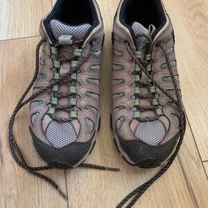 Oboz Hiking Shoes, size 9, lightly used